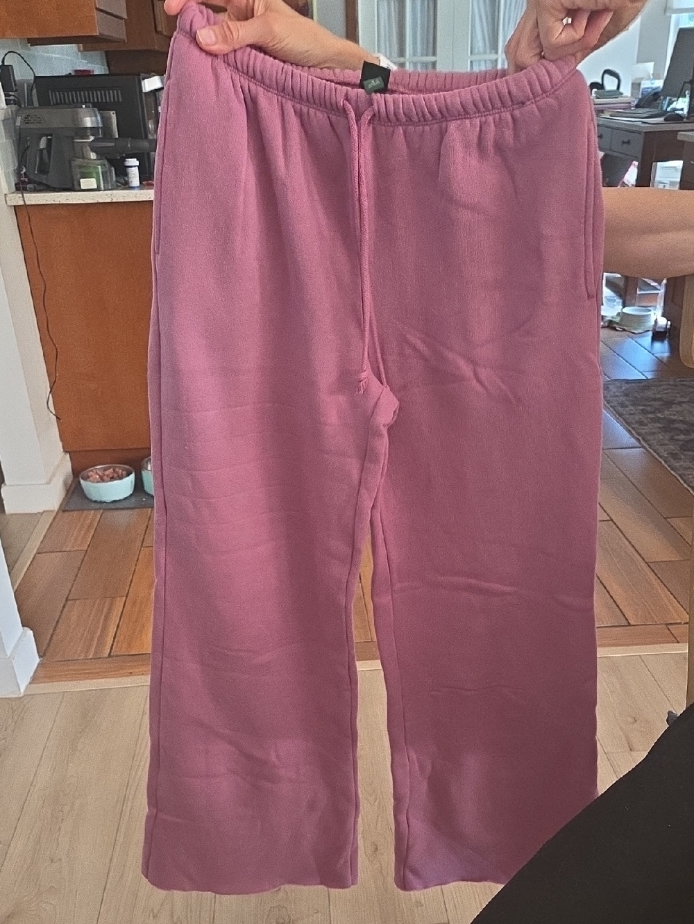 wild fable Girls’ Wide-Leg Sweatpants in Rose Pink